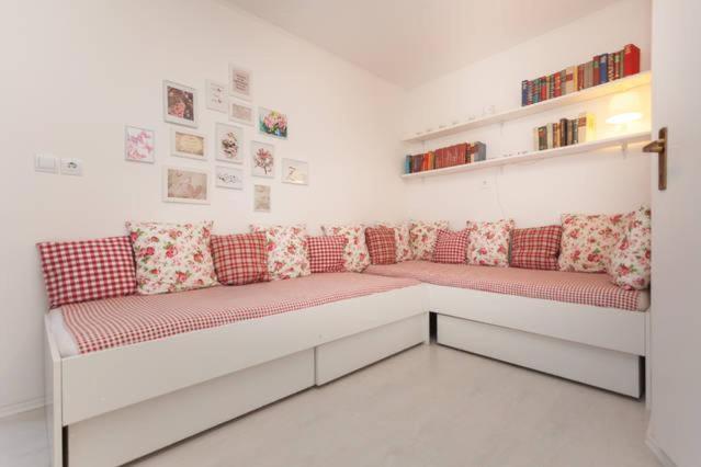 Vintage Apartment Rovinj Old Town エクステリア 写真