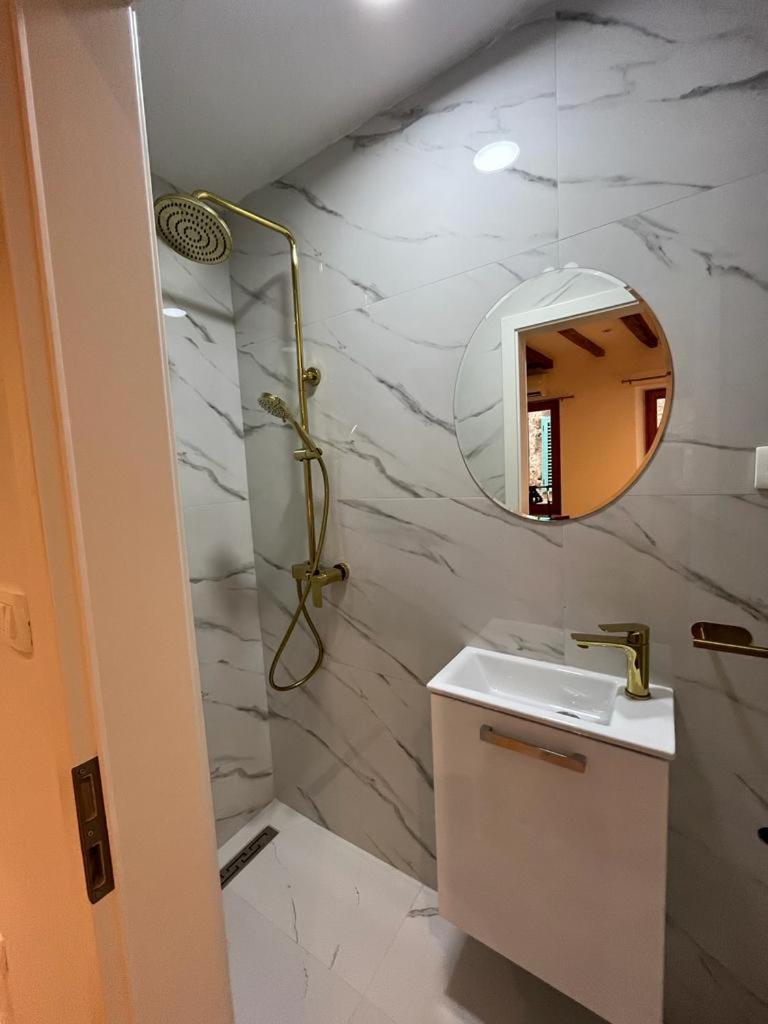 Vintage Apartment Rovinj Old Town エクステリア 写真